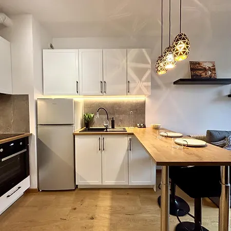 Boutique Near West Dworzec Zahodni Apartmán *